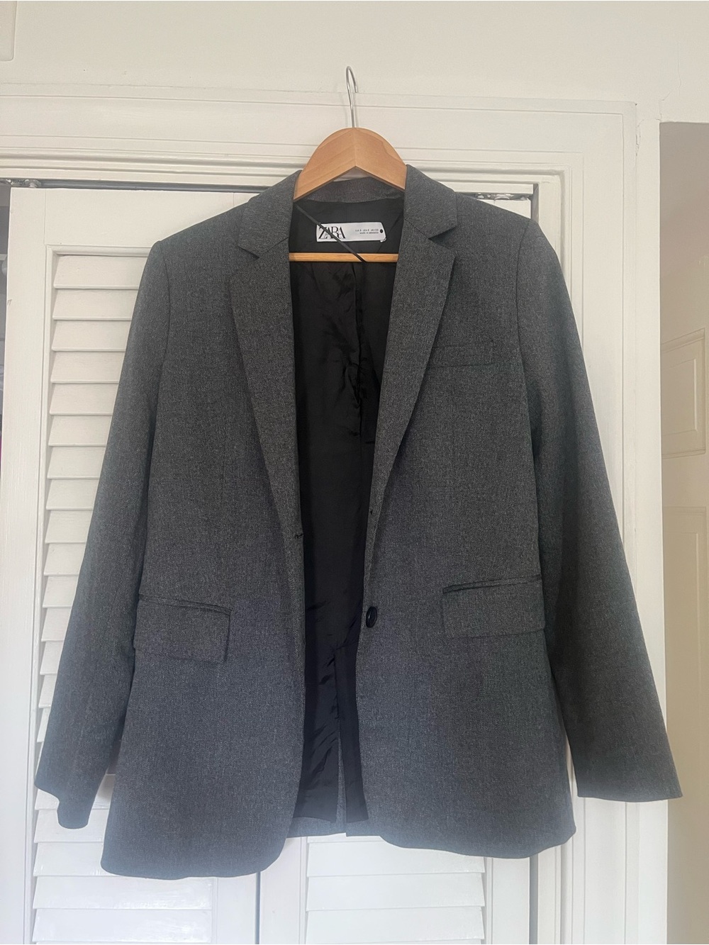 Zara Women’s Gray Blazer